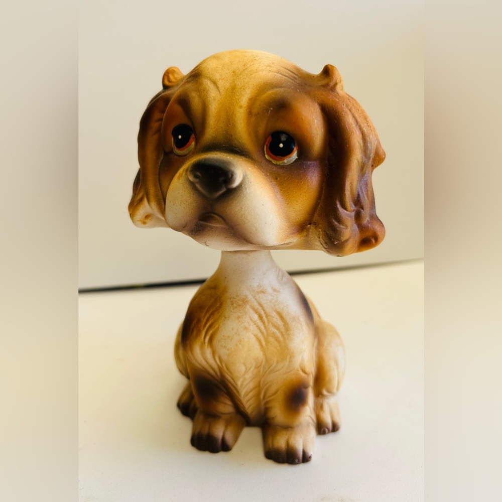 Vintage Cocker Spaniel bobble head. Ceramic. Bobbles great. Color is great.